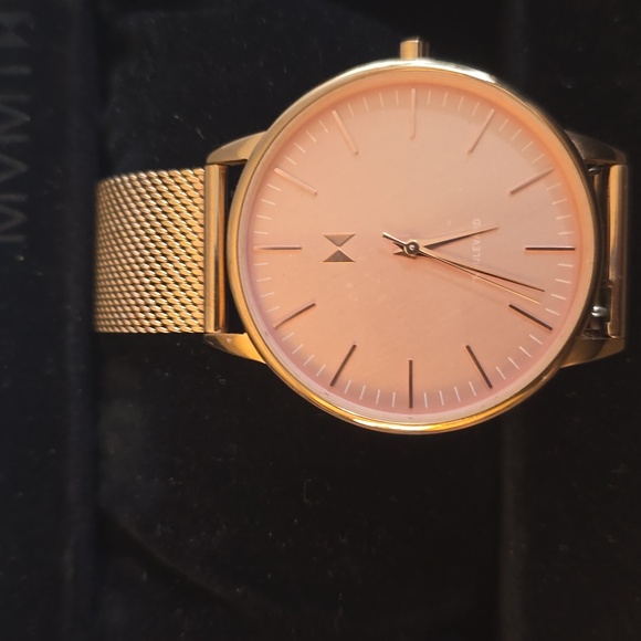MVMT Rose Gold Mesh Strap Watch - Picture 3 of 10